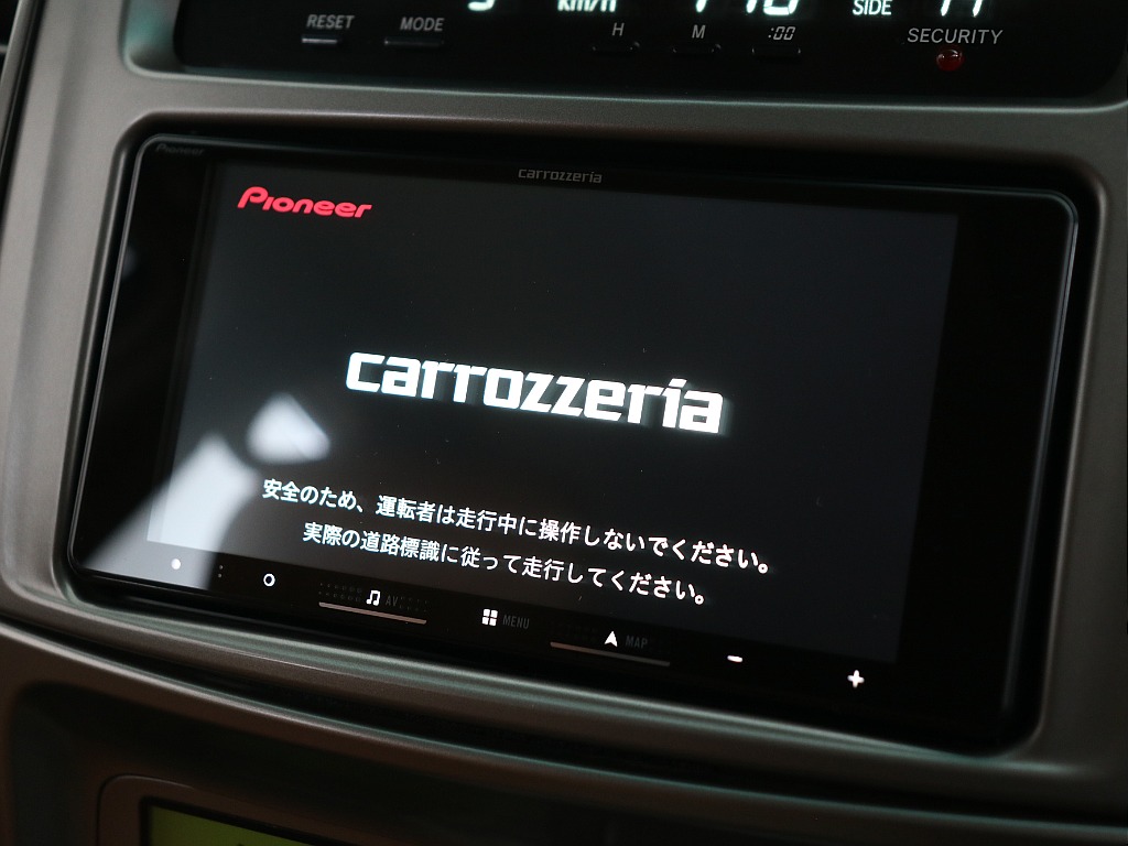 カロッツェリア製7インチナビを新品でインストール！