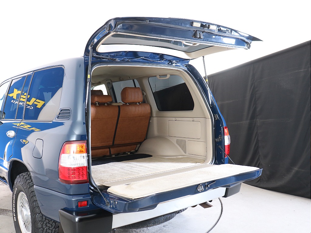 トヨタ ランドクルーザー100(35枚目)