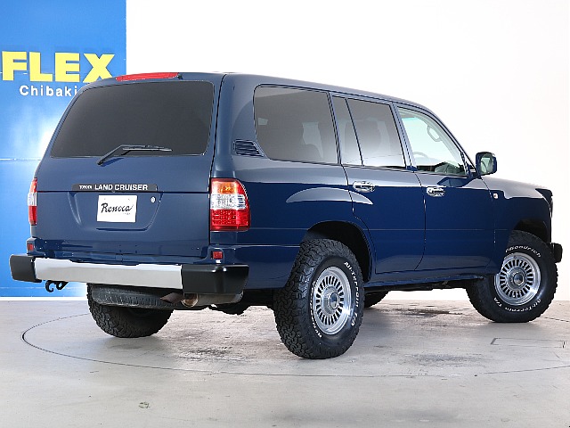 新品リアガーニッシュ装着しております！