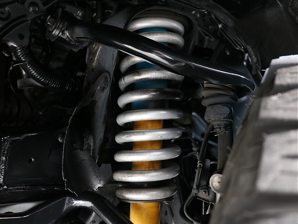 社外コイルによるリフトアップ車両になります！