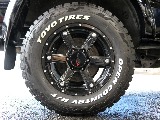 タイヤ＆ホイールはMKW17インチAWにTOYOオープンカントリー265ATタイヤを装着！