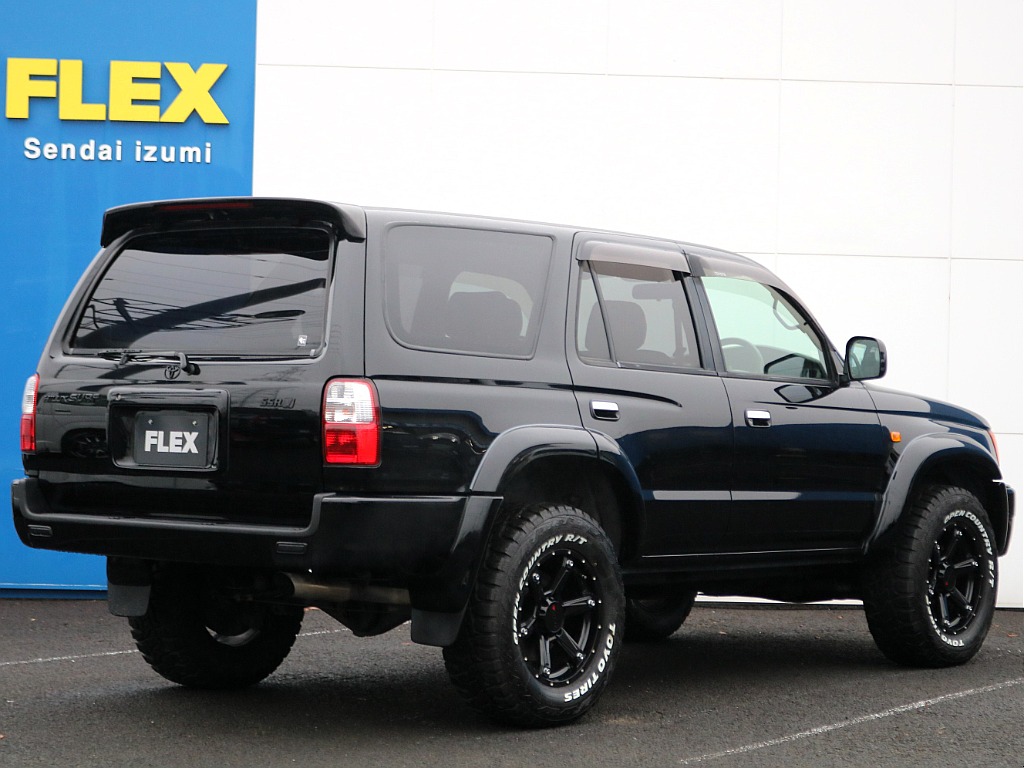 ランドクルーザーやハイエースなどを常時40台以上展示！お客様のニーズにあった最適なお車をご提案させていただきます。ご来店の際はお気軽にお問合わせください！