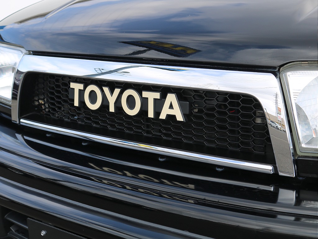 ＦＬＥＸグループは「すべての人に愛車を」をコンセプトに車種別に全国展開中！愛車と一緒に、ライフスタイルを充実させてもらいたいという思いで、ランクル仙台泉店では皆様のご要望になんでもお応えします♪