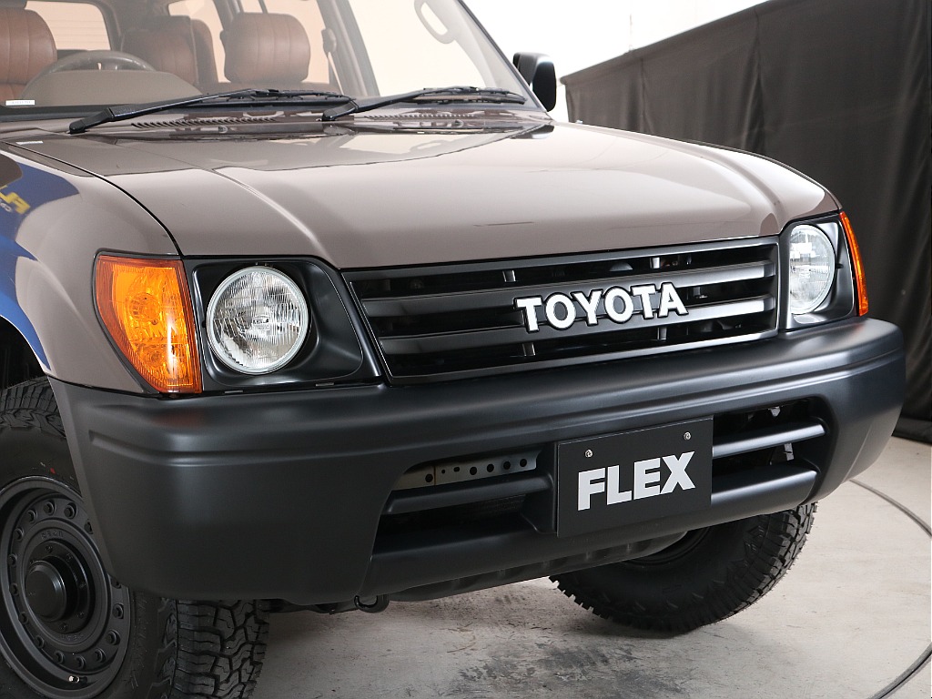 新品グリルと新品オレンジコーナーランプ！