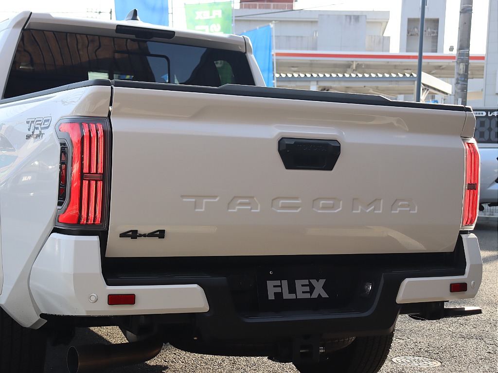 テールランプも車検対応の新品装着☆