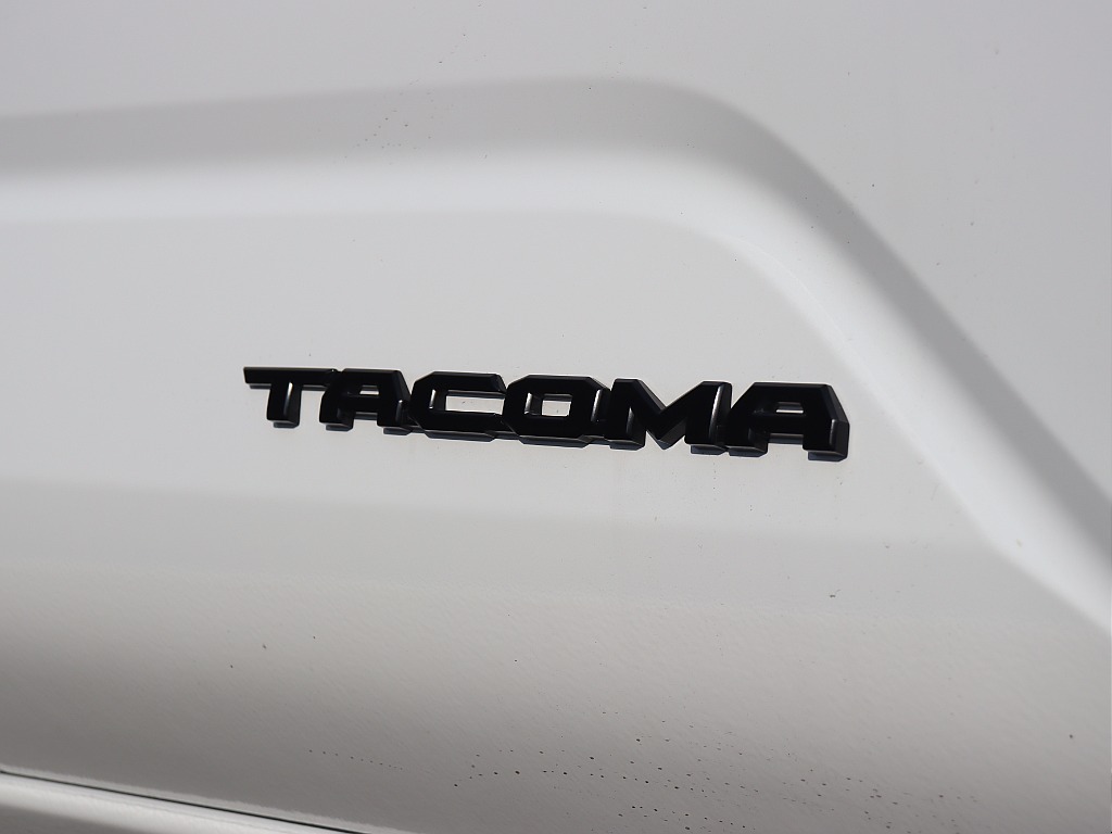 サイドのTACOMAエンブレム！