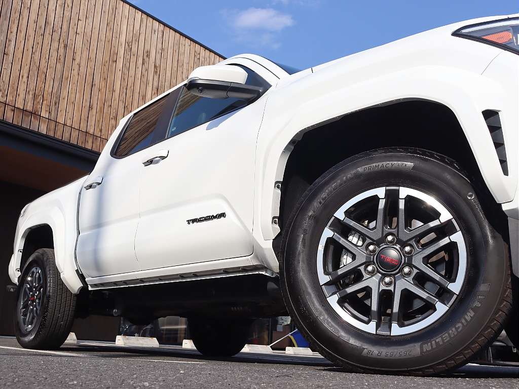 TRDスポーツ専用18インチホイール！