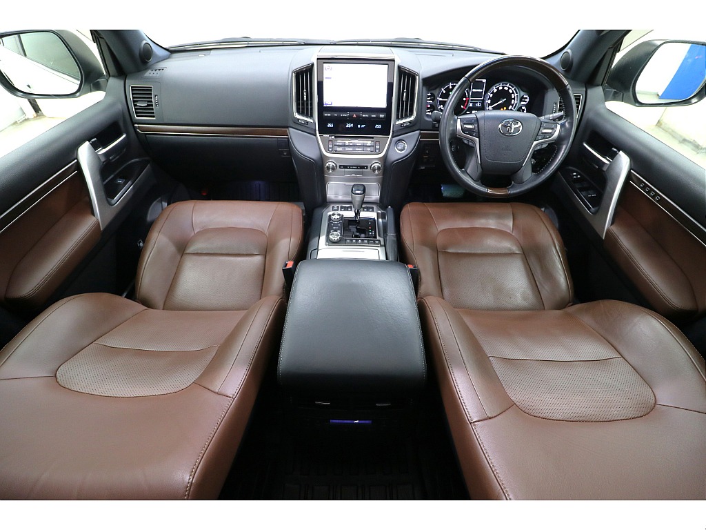 内装は当店にてルームクリーニング済みとなりますので綺麗な状態です♪