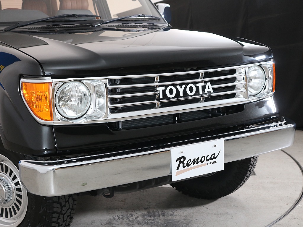 メッキグリル、バンパーにオレンジコーナーと黄金比の間違いない仕様！