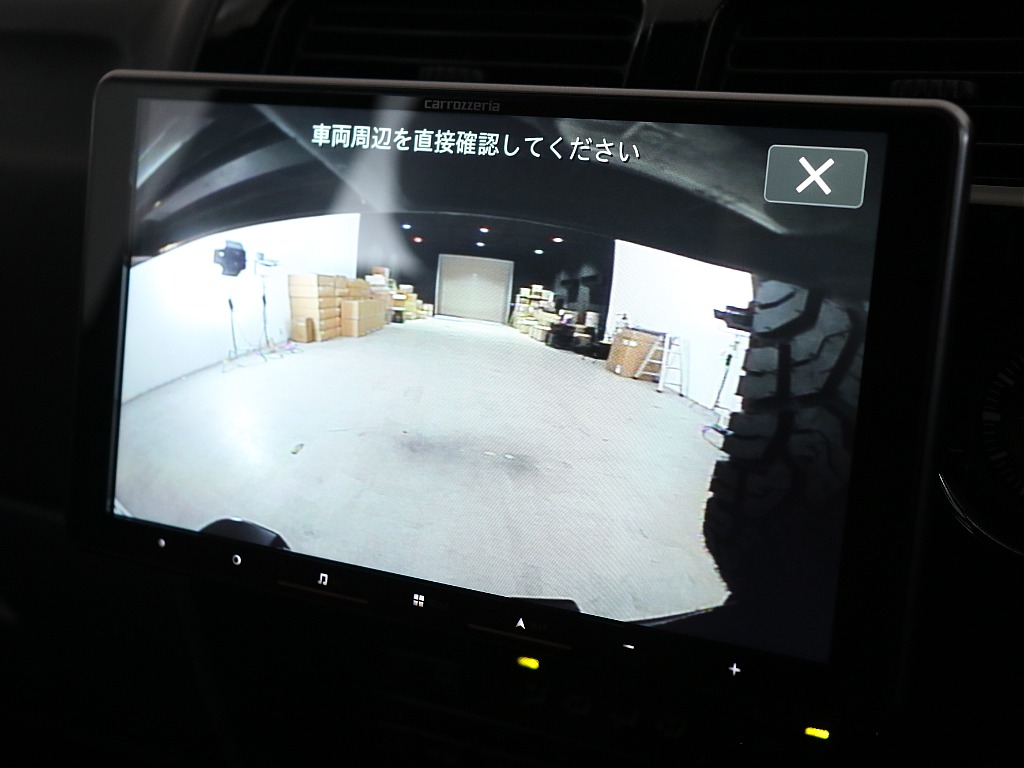 バックカメラと連動で車庫入れもラクラク！