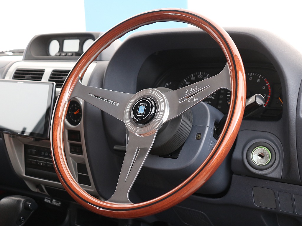 ナルディステアリング！