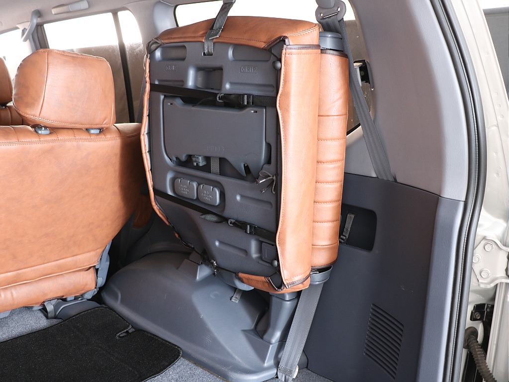 ラゲッジスペース右！