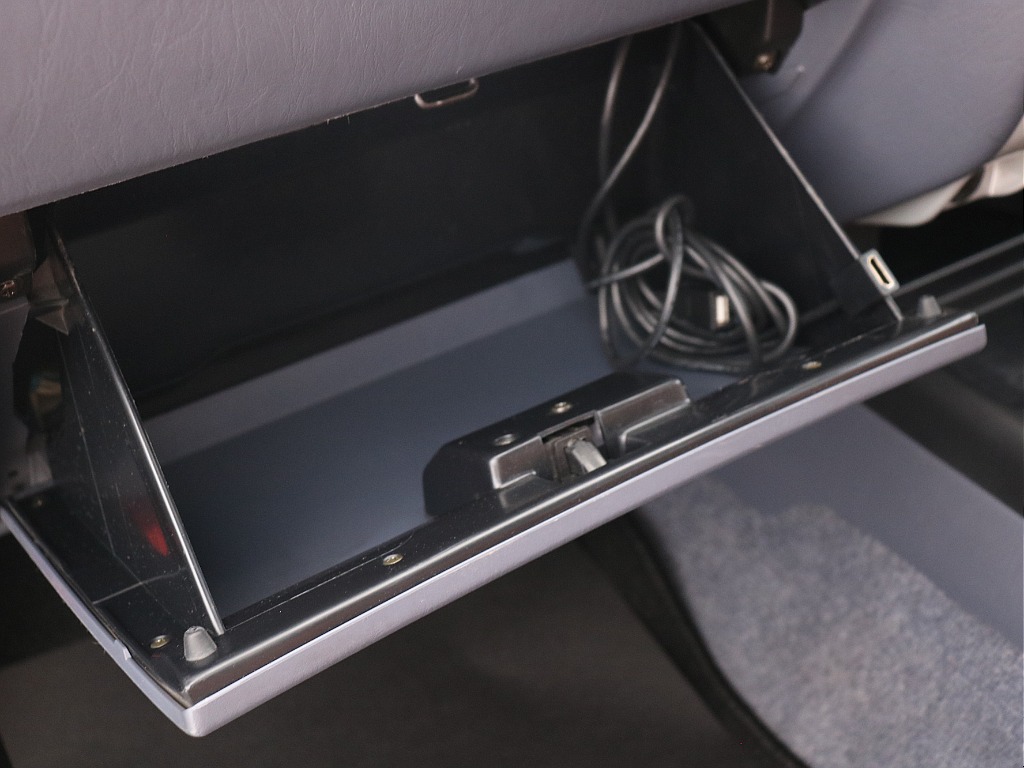 グローブボックス！