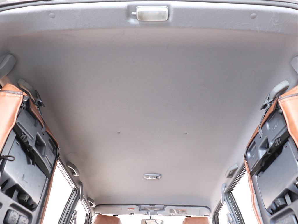 天張りに使用感は見受けられますが、比較的に綺麗です！お写真でご確認できない場合はスタッフにお問い合わせください！