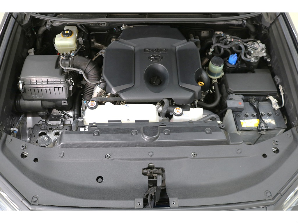 耐久性に優れたクリーンディーゼルエンジン搭載♪