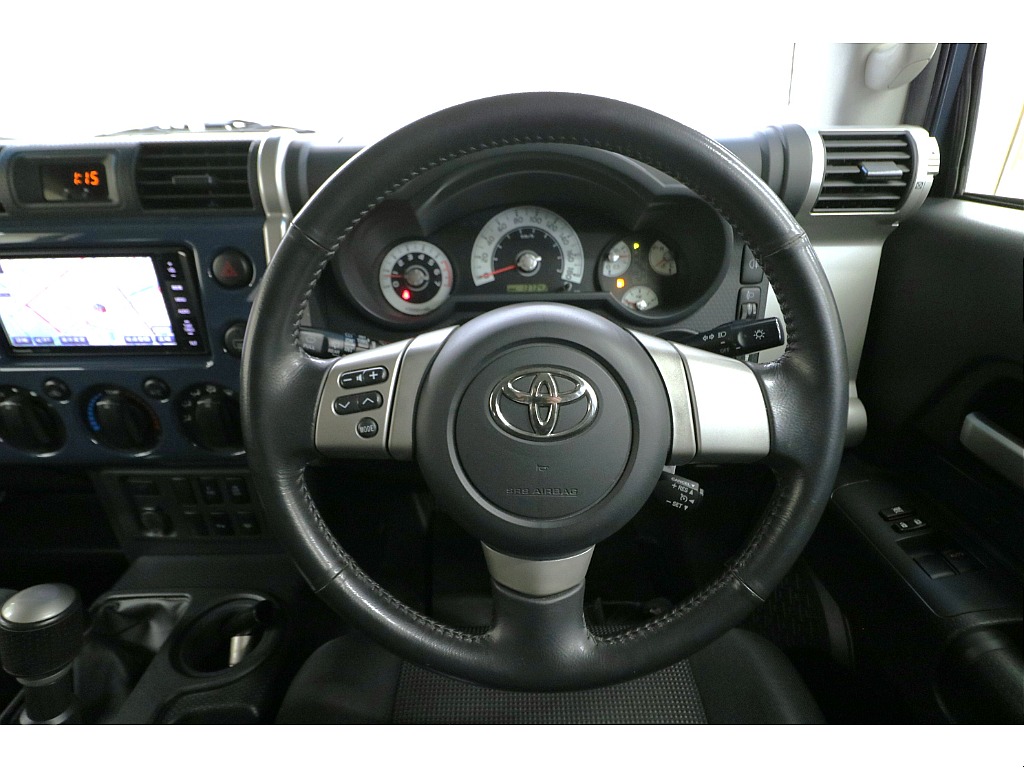 純正ステアリングの状態は良好です♪