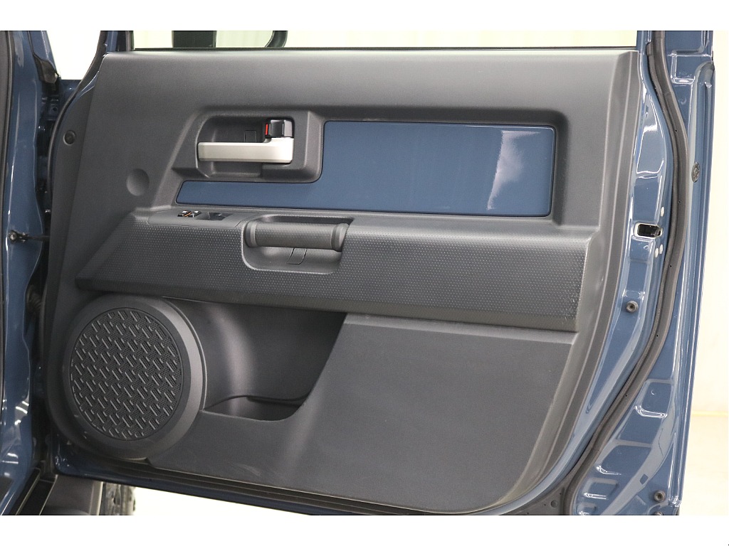 ドアトリムになります☆ボディ同色ペイント♪