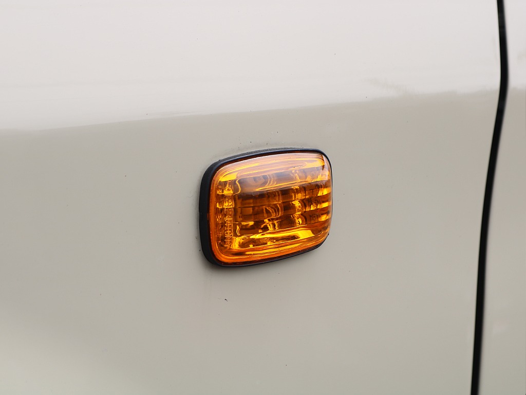 ＦＬＥＸグループは「すべての人に愛車を」をコンセプトに車種別に全国展開中！愛車と一緒に、ライフスタイルを充実させてもらいたいという思いで、ランクル仙台泉店では皆様のご要望になんでもお応えします♪