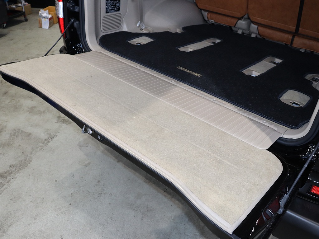 トヨタ ランドクルーザー100(14枚目)