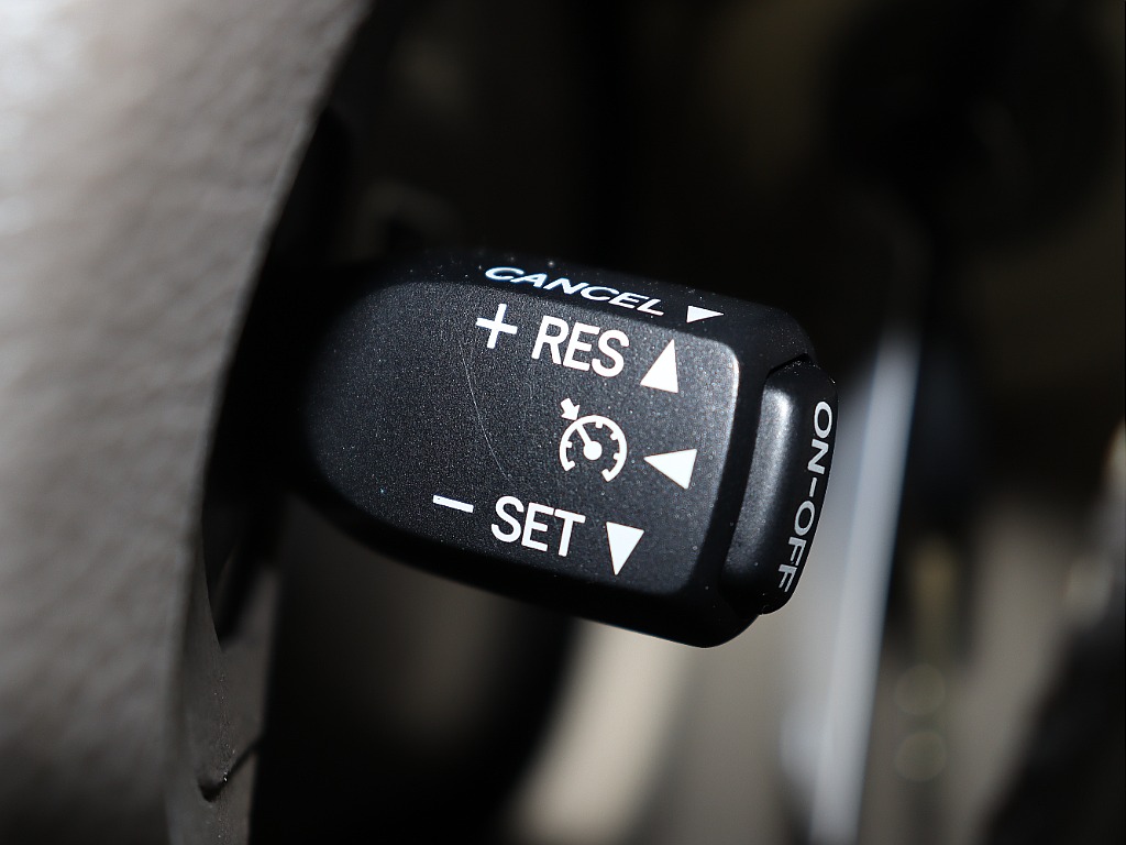 トヨタ ランドクルーザー100(24枚目)