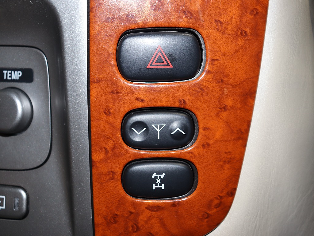 トヨタ ランドクルーザー100(27枚目)