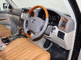 トヨタ ランドクルーザー100(4枚目)