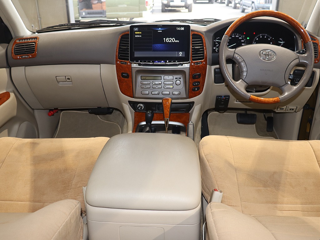 Renoca 106/ランドクルーザー100・走行距離4万キロ台・シシリアンオリーブペイント