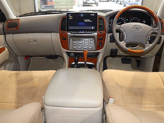 Renoca 106/ランドクルーザー100・走行距離4万キロ台・シシリアンオリーブペイント