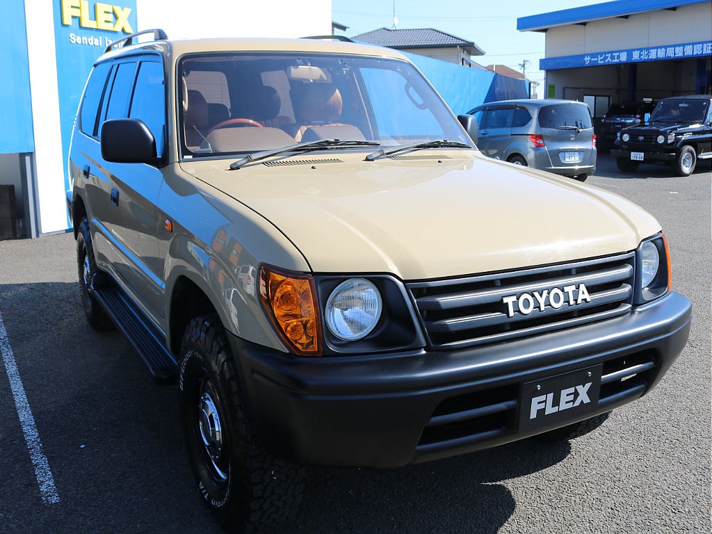 ＦＬＥＸグループは「すべての人に愛車を」をコンセプトに車種別に全国展開中！愛車と一緒に、ライフスタイルを充実させてもらいたいという思いで、ランクル仙台泉店では皆様のご要望になんでもお応えします♪