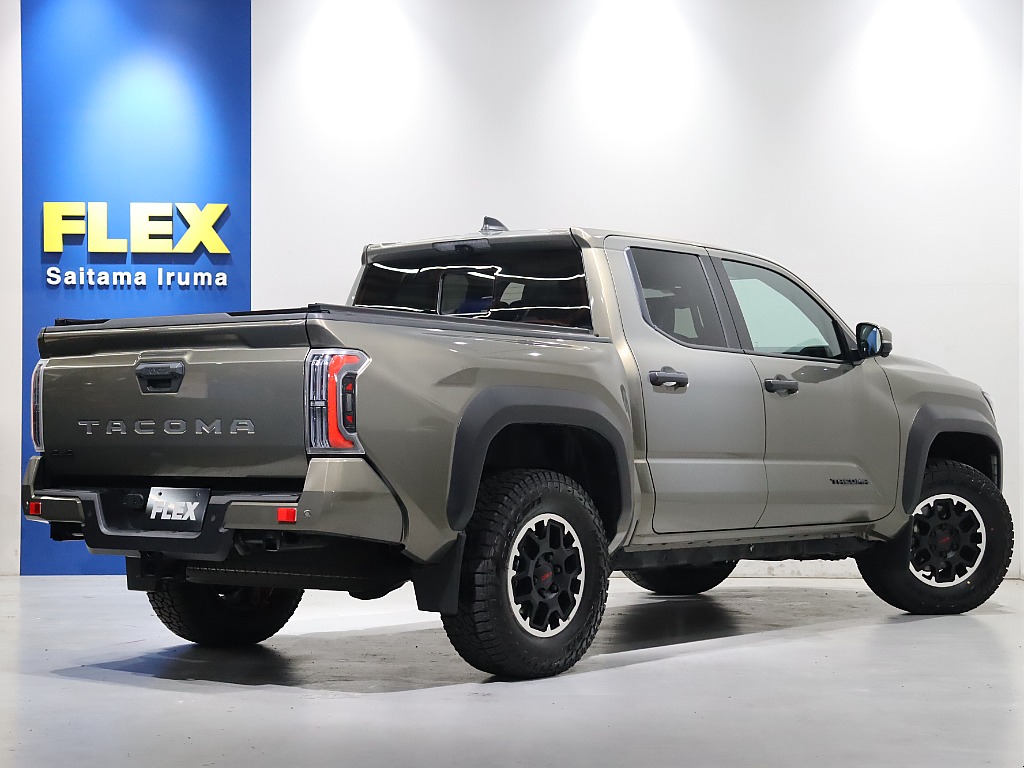 リアゲートのTACOMAロゴがカッコいい！！