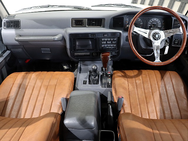 新品　オリジナルフェイス×ペッパーホワイト×ホットチョコレートブラウンペイント♪