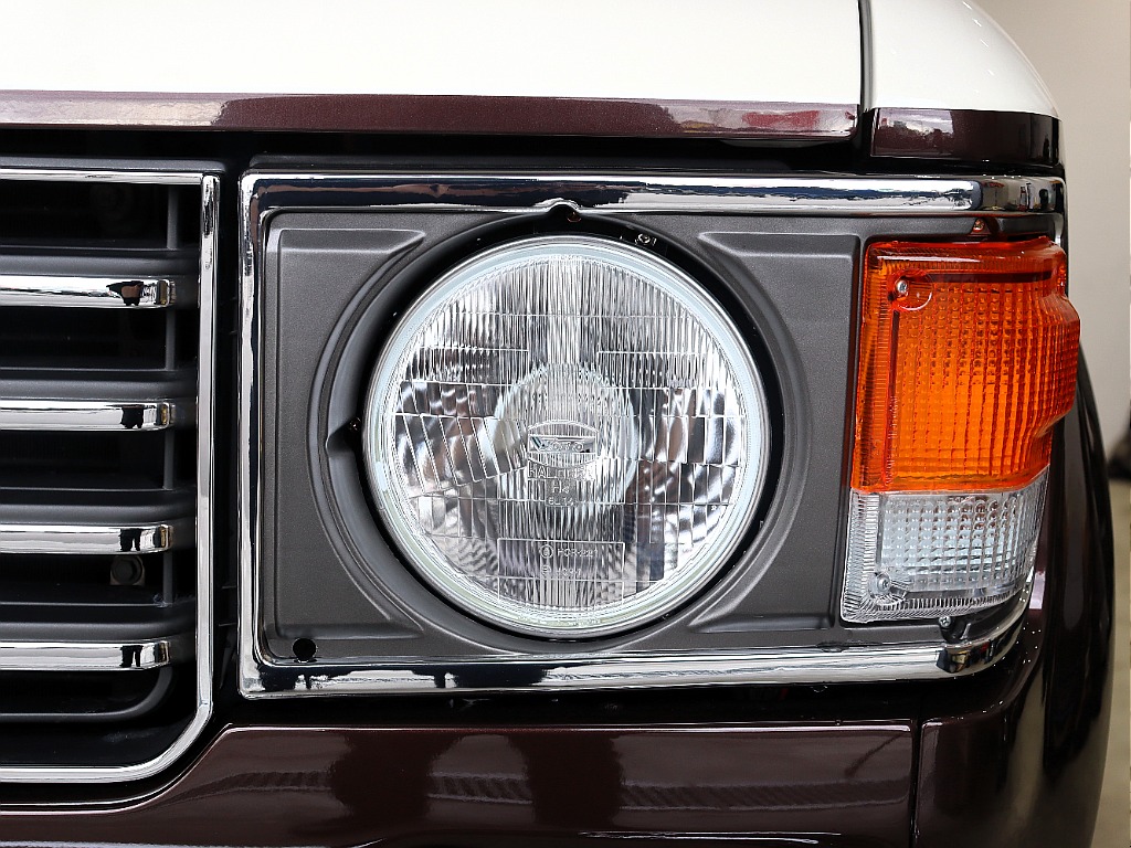 新品　オリジナルフェイス×ペッパーホワイト×ホットチョコレートブラウンペイント♪