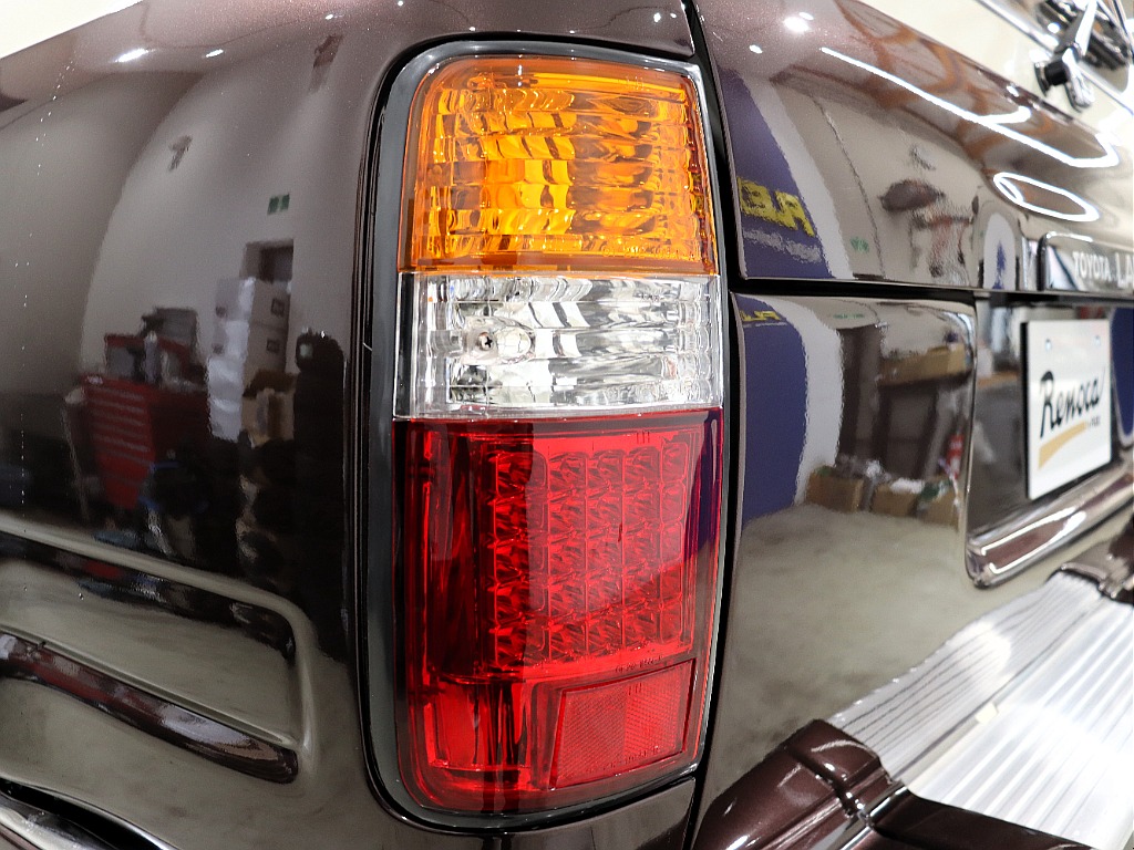 新品　オリジナルフェイス×ペッパーホワイト×ホットチョコレートブラウンペイント♪