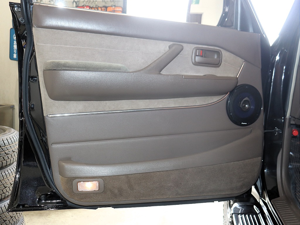 Renoca WONDER/H7 LC80 VX-LTD・ブラックカスタム♪