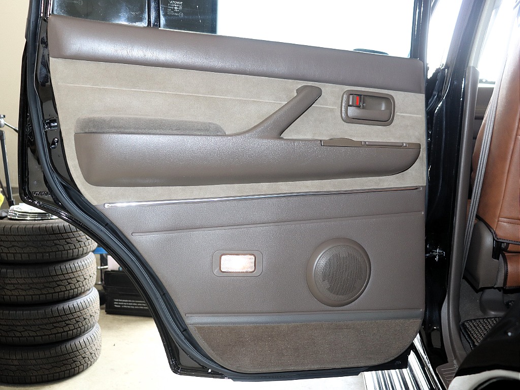 Renoca WONDER/H7 LC80 VX-LTD・ブラックカスタム♪