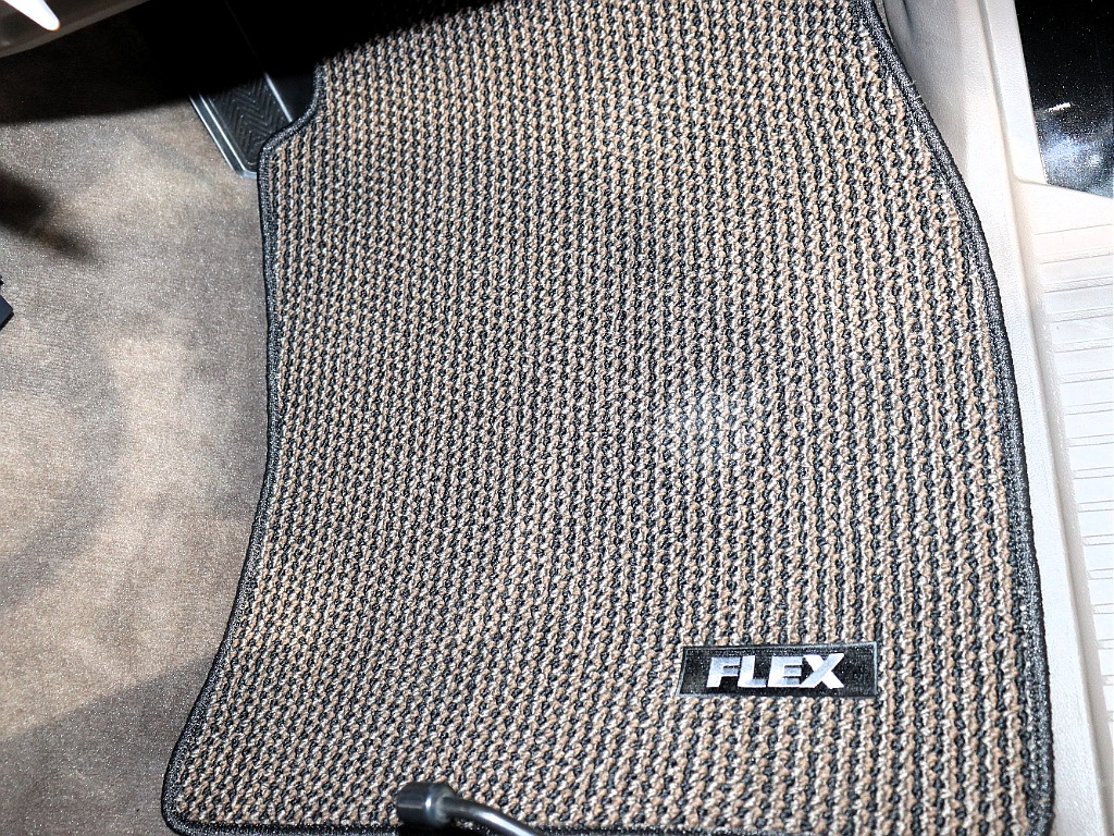 Renoca WONDER/H7 LC80 VX-LTD・ブラックカスタム♪