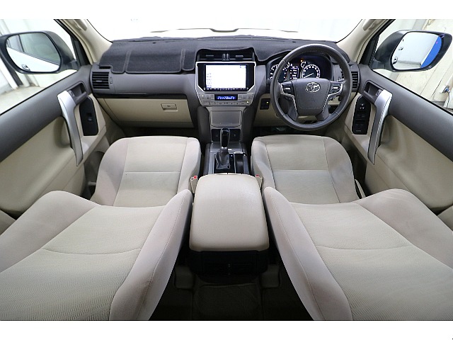 内装は当店にてルームクリーニング済みとなりますので綺麗な状態です♪