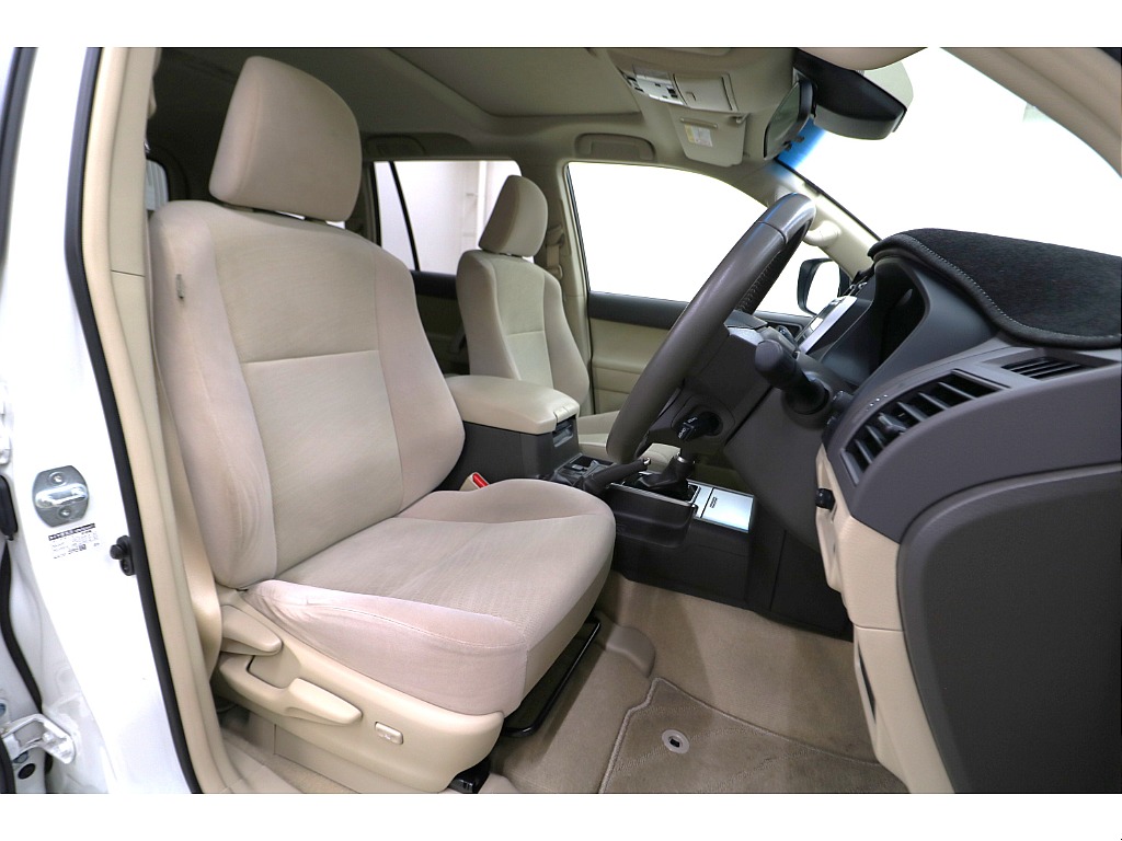 運転席/助手席共に状態は良好です♪