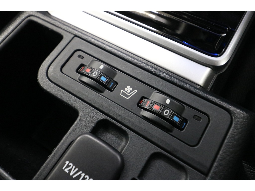 シートヒーター＆ベンチレーター☆