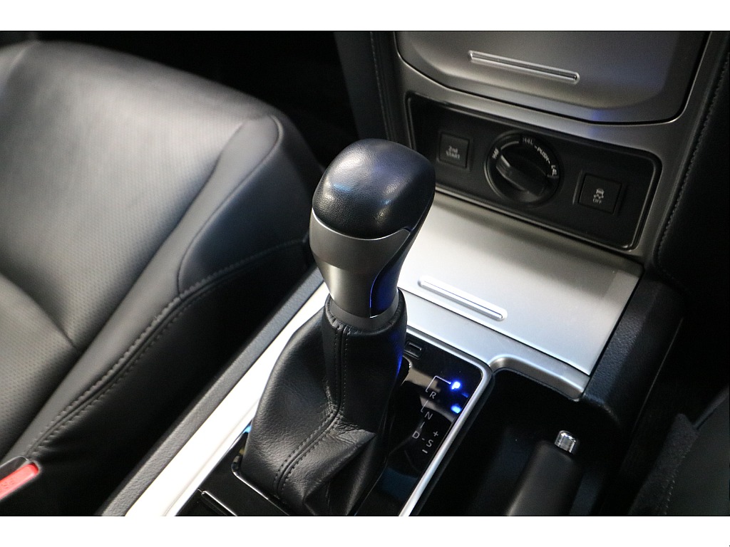 本革巻きシフトノブ☆