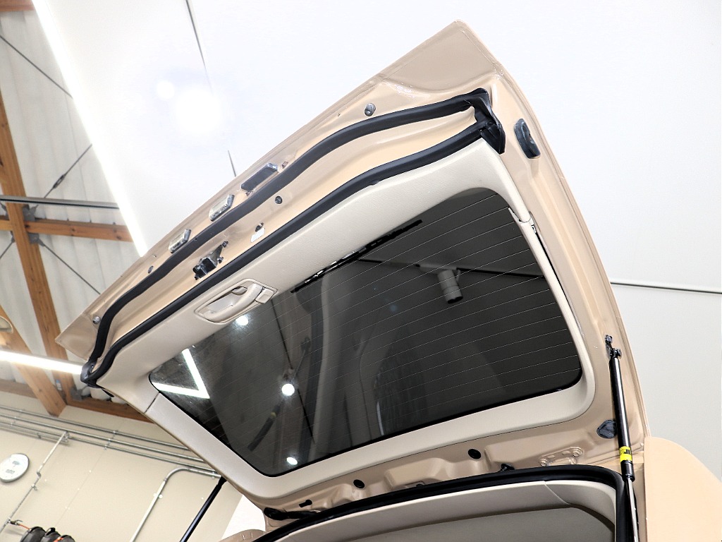 トヨタ ランドクルーザー100(59枚目)