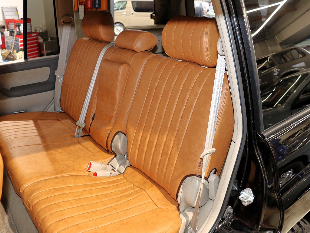 トヨタ ランドクルーザー100(15枚目)