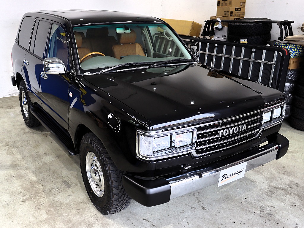 トヨタ ランドクルーザー100(4枚目)