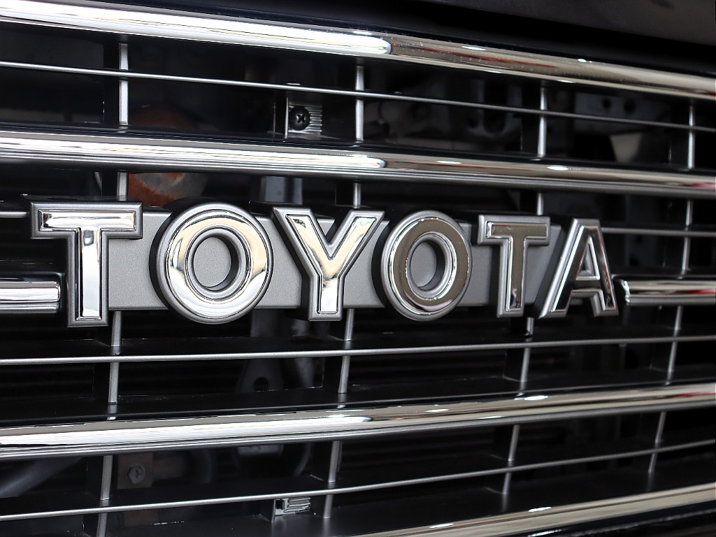 トヨタ ランドクルーザー100(36枚目)