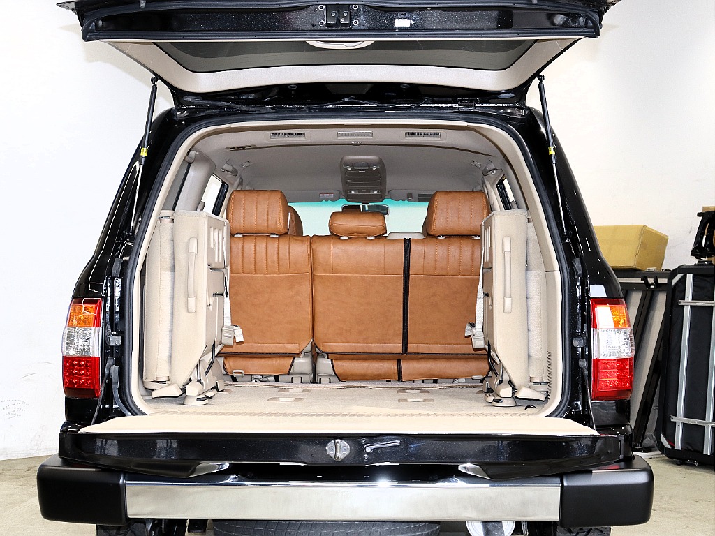 トヨタ ランドクルーザー100(56枚目)