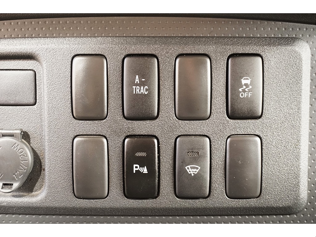 寒冷地仕様☆Ａ－ＴＲＡＣ☆クリアランスソナー☆横滑り防止装置☆