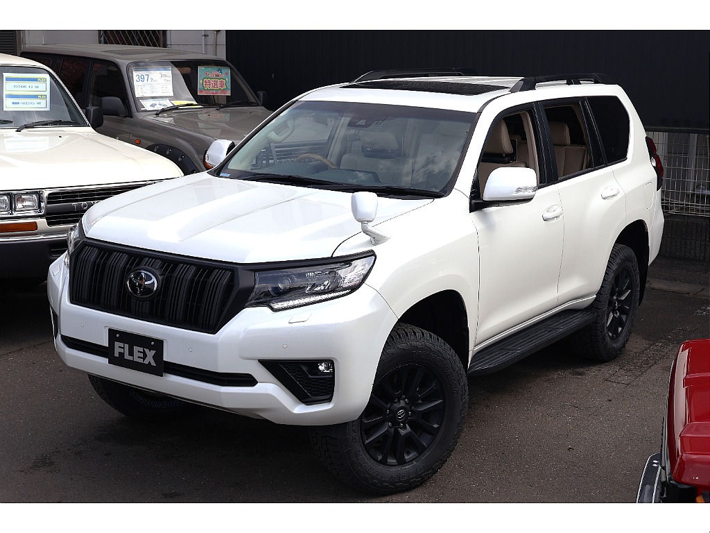 なかなか見る事のない角度ですが、見とれるほどかっこいい・・！