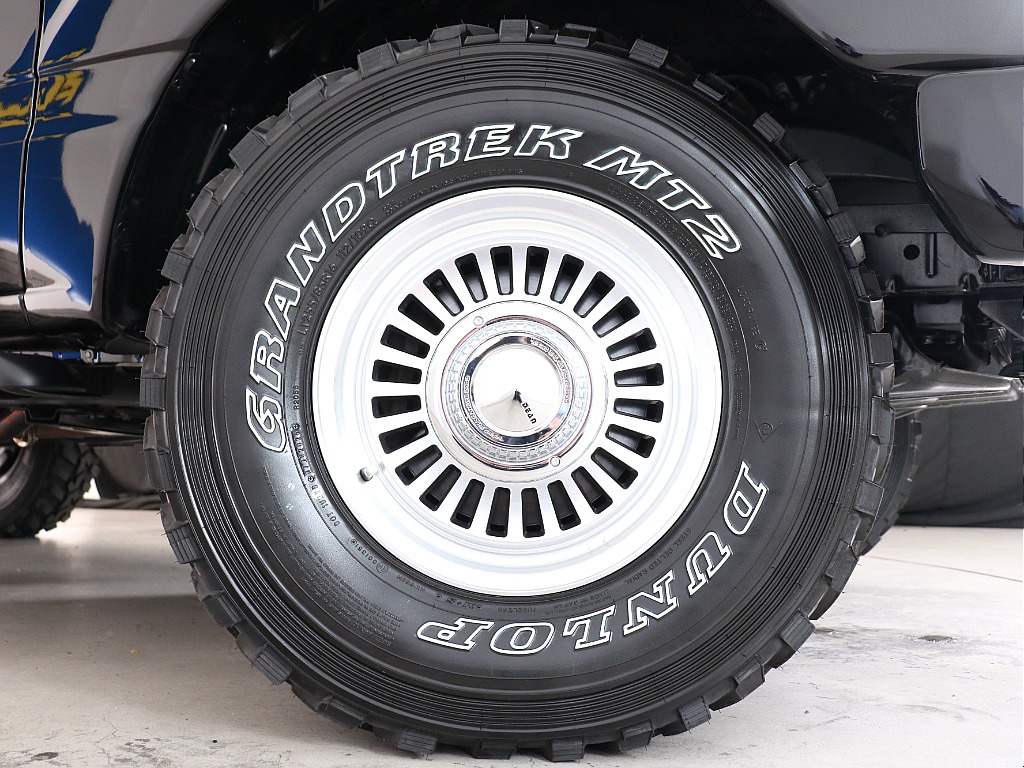 新品DEANカリフォルニアAW＆新品ダンロップタイヤ（255/85/R16）！