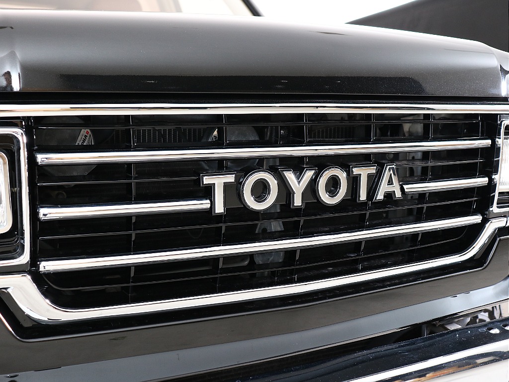 横文字TOYOTAグリル！