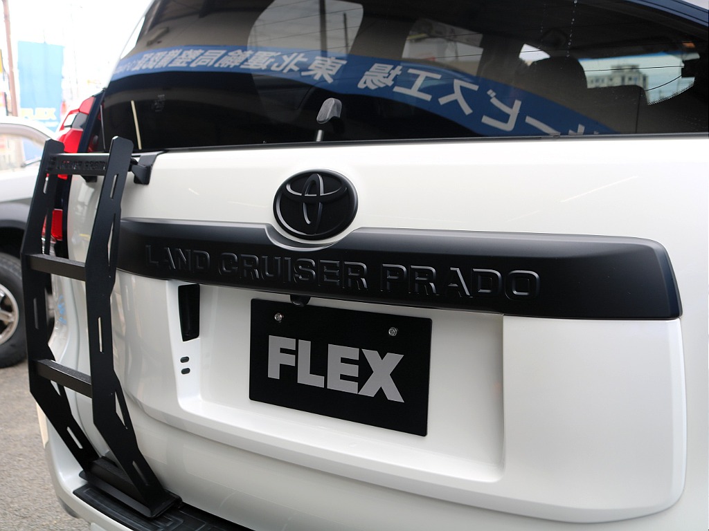 実際にご来店が難しい、遠方にお住まいのお客様もご安心ください！お電話やメールにてお車のご説明、ご覧になりたい箇所の追加画像、お見積書の郵送、と当店スタッフが丁寧に対応させていただきます♪